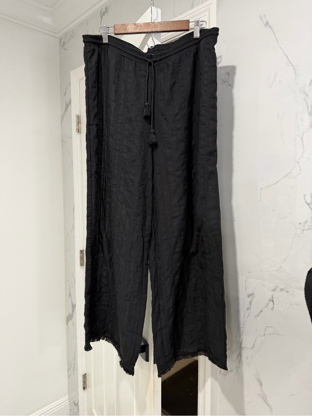 Robin Piccone Black Drawstring Linen-Blend swimsuit cover up pants